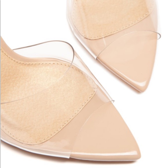 Beauty blogger -Nude - Picture 3 of 7